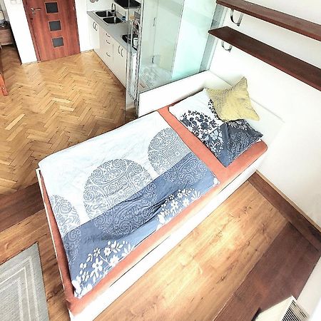 Modern Apartment Few Steps From Centre Prag Dış mekan fotoğraf